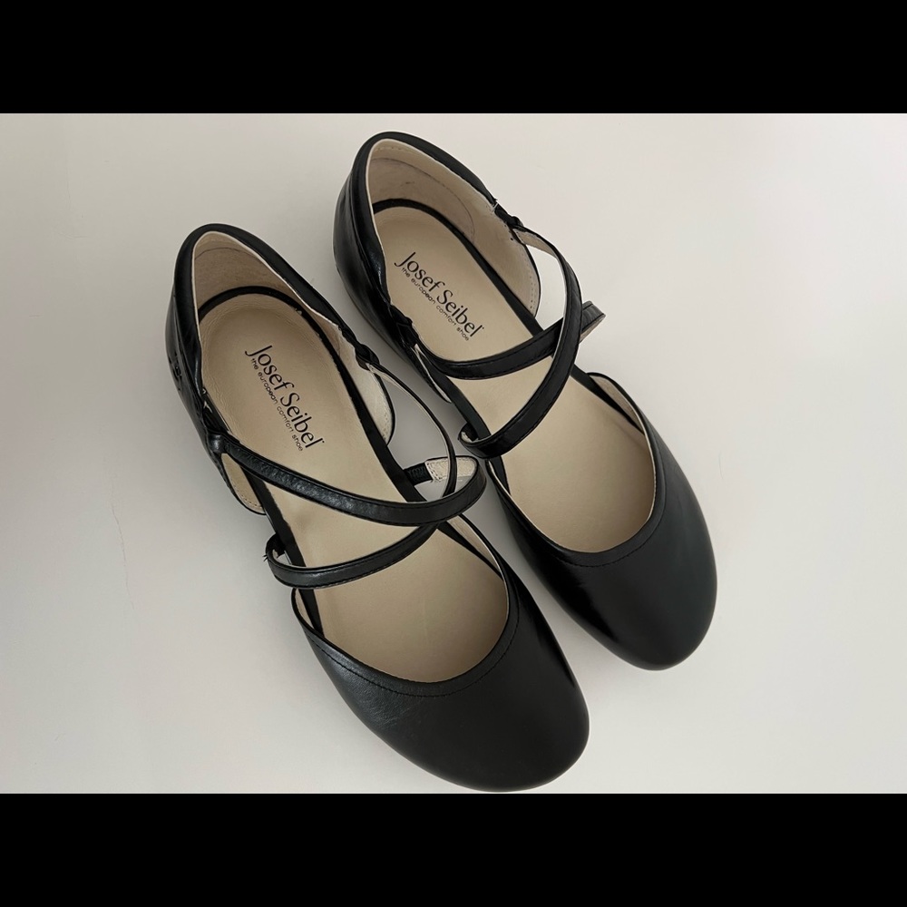 Josef Seibel Fiona ladies slip on shoe. New no tags